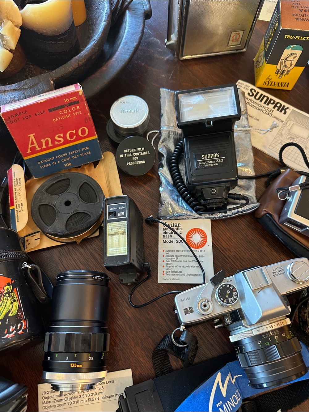 Vintage Minolta Camera Bundle. 2 bodys, 5 lenses, 2 bags, 2 instant ++ - Picture 6 of 16